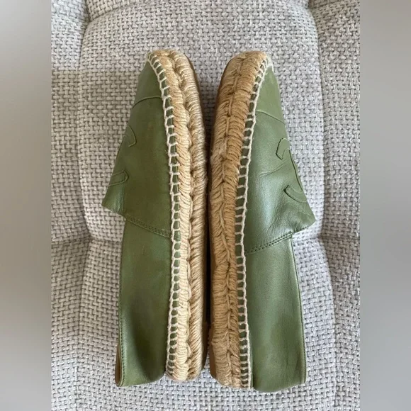 Chanel Olive Lambskin Leather Espadrilles Flats Slip on CC Logo